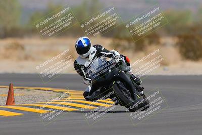 media/Sep-11-2022-SoCal Trackdays (Sun) [[81b7e951af]]/Turn 5 (1110am)/